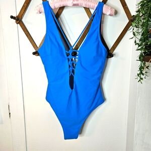 NWT Cupshe Women’s Aqua One Piece Cut Out‎ Knot Front Tie Suit XL